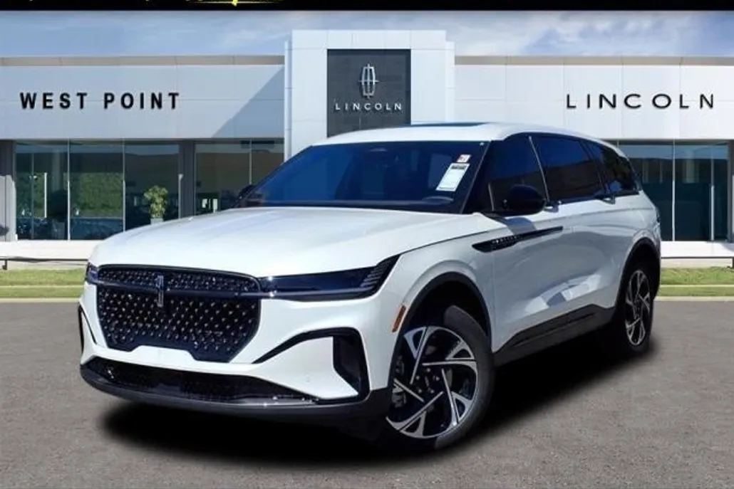 2025 Lincoln Nautilus Premiere photo 1