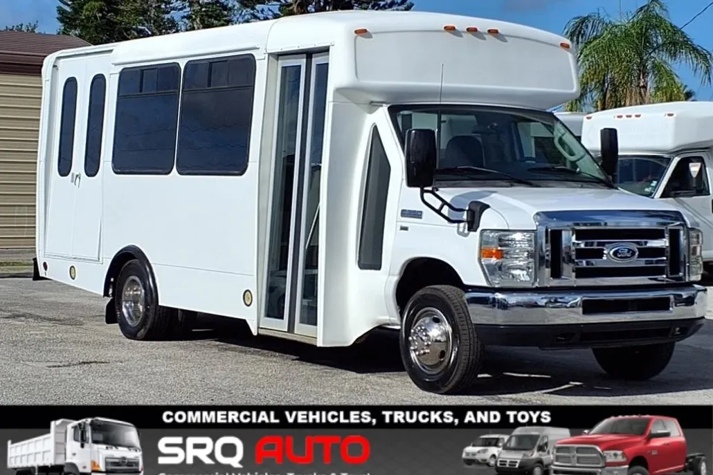 2014 Ford E-350 photo 1