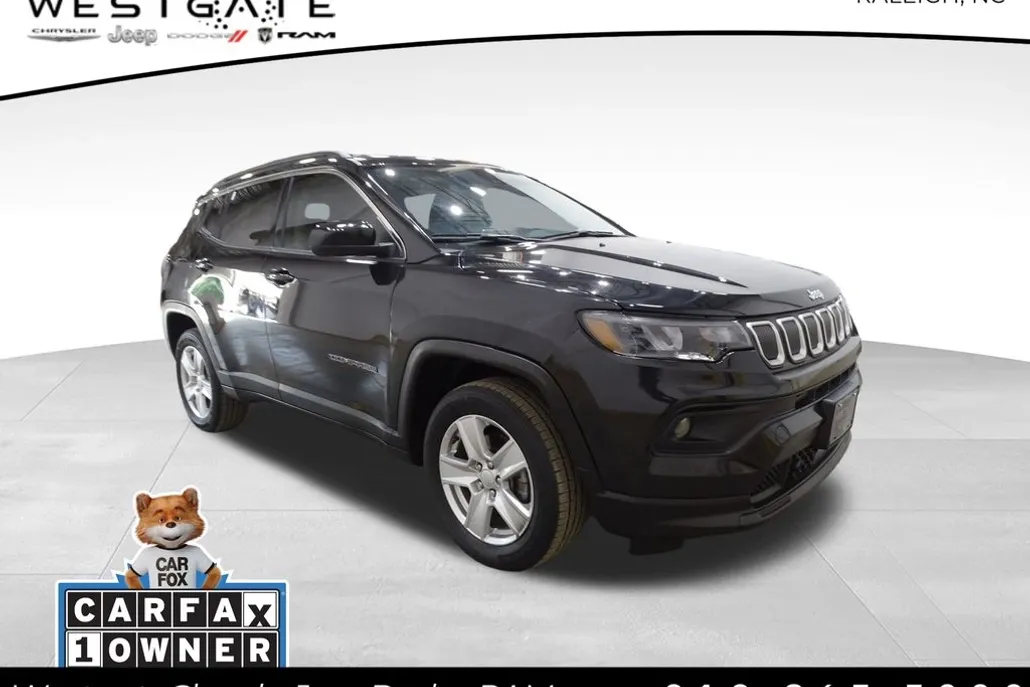 2022 Jeep Compass Latitude photo 1