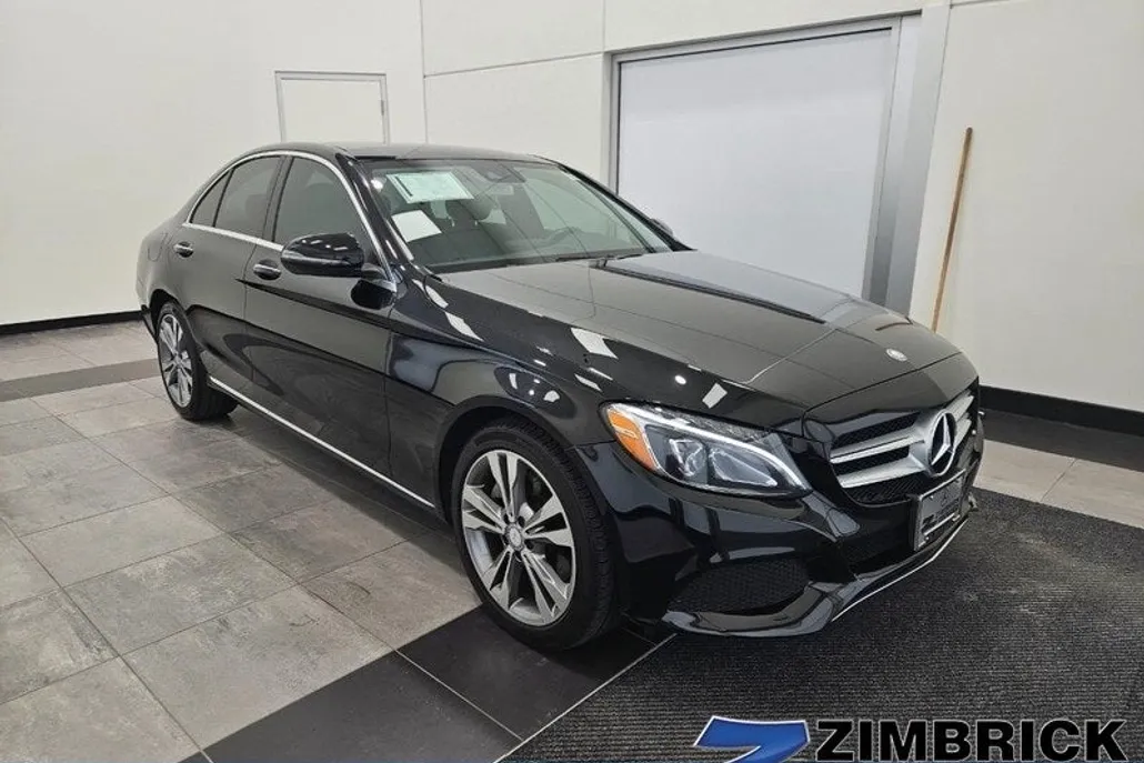 2017 Mercedes Benz C 300 photo 1