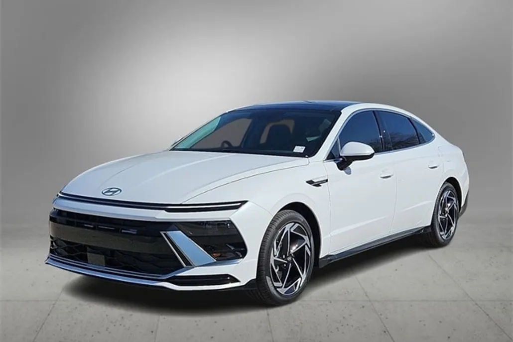 2024 Hyundai Sonata SEL photo 1