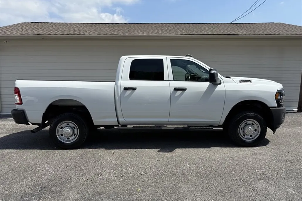 2024 Ram 2500 Tradesman photo 1