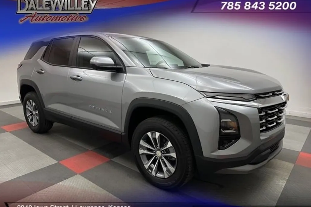 2026 Chevrolet Equinox LT photo 1