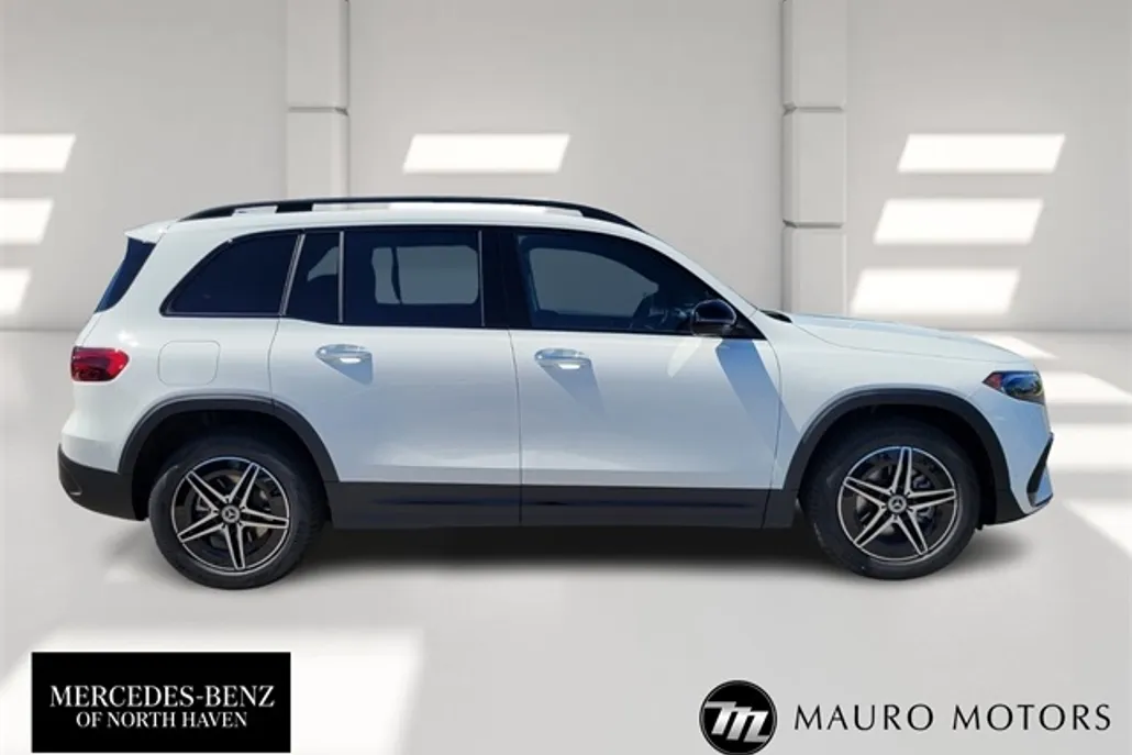 2024 Mercedes Benz EQB photo 1