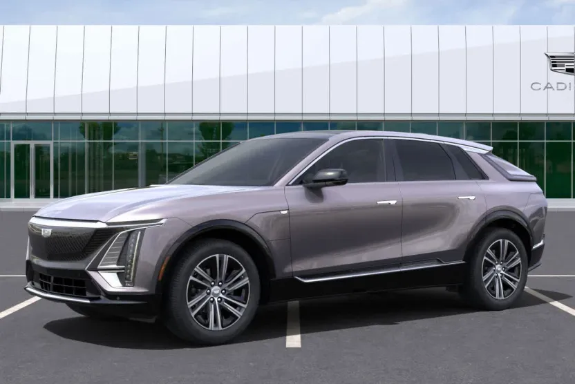 2025 Cadillac Lyriq Luxury photo 1
