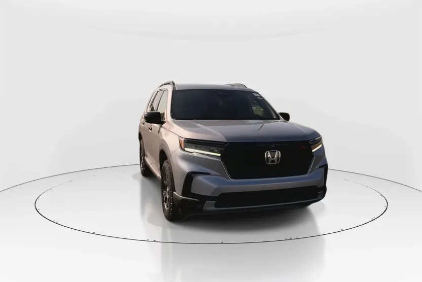2025 Honda Pilot TrailSport photo 1