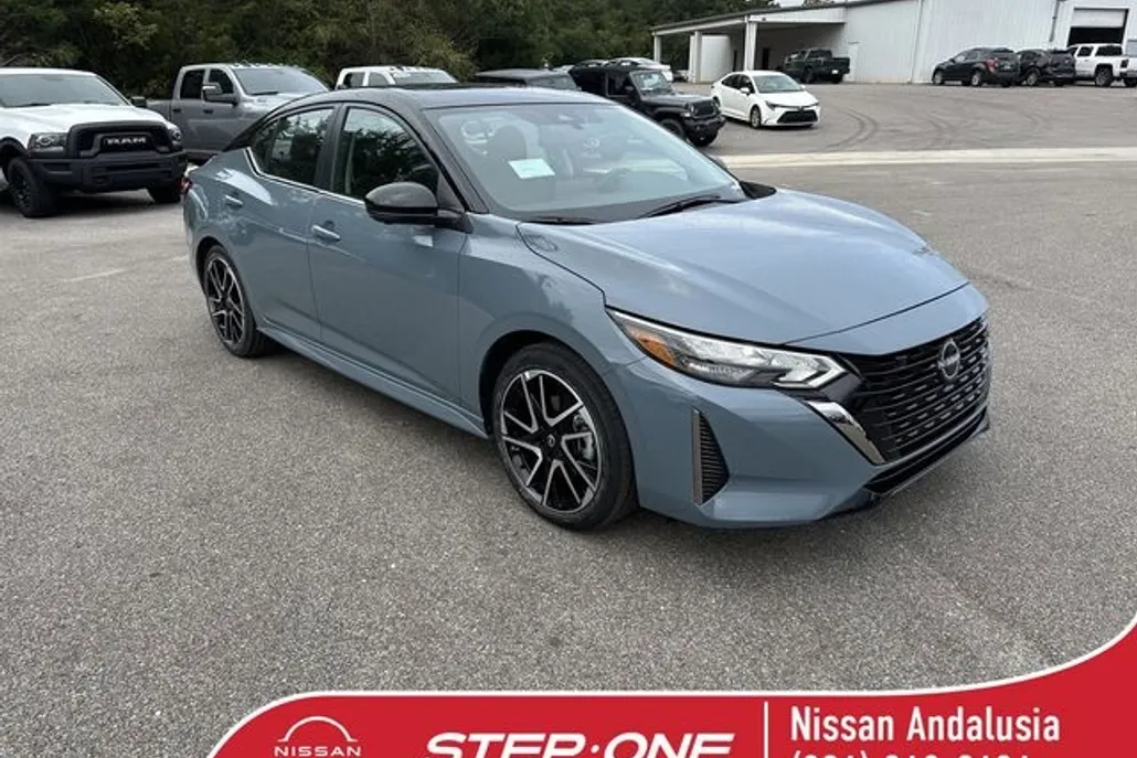 2025 Nissan Sentra SR photo 1