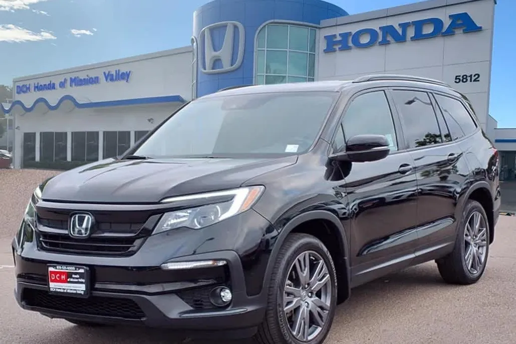 2022 Honda Pilot Sport photo 1