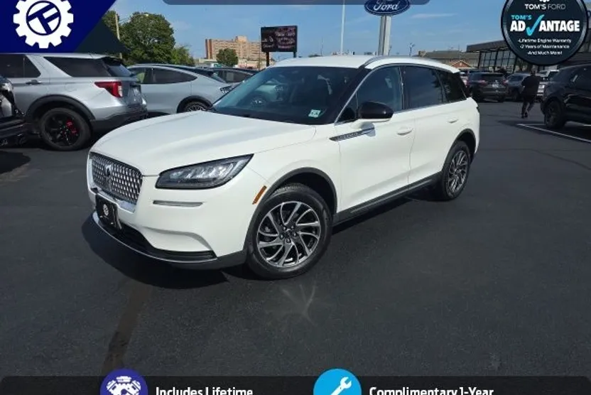 2021 Lincoln Corsair Standard photo 1
