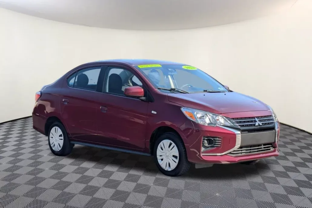 2024 Mitsubishi Mirage G4 ES photo 1