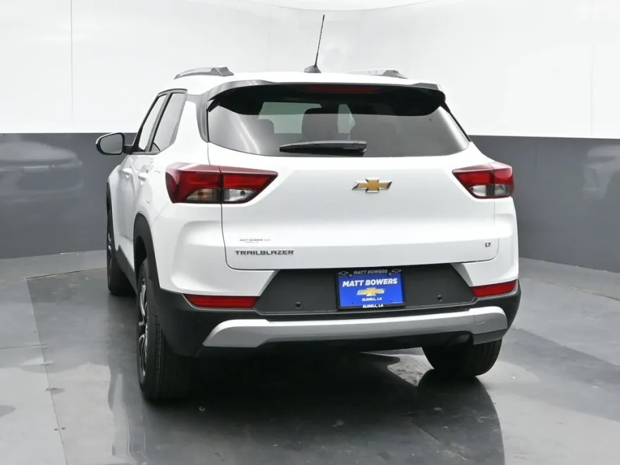 2025 Chevrolet Trailblazer LT photo 1