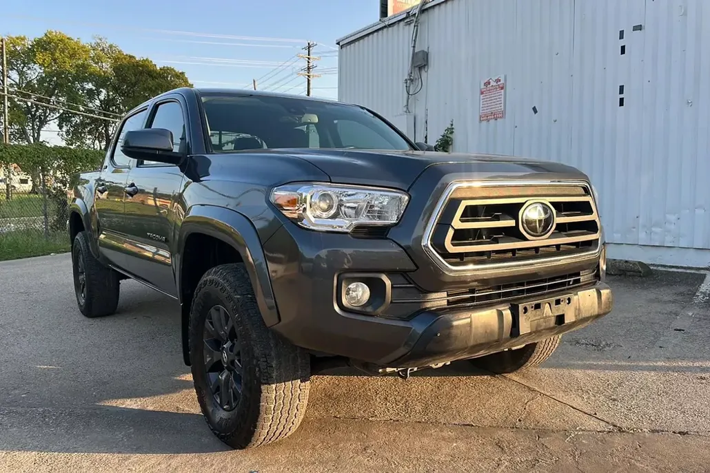2021 Toyota Tacoma SR5 photo 1