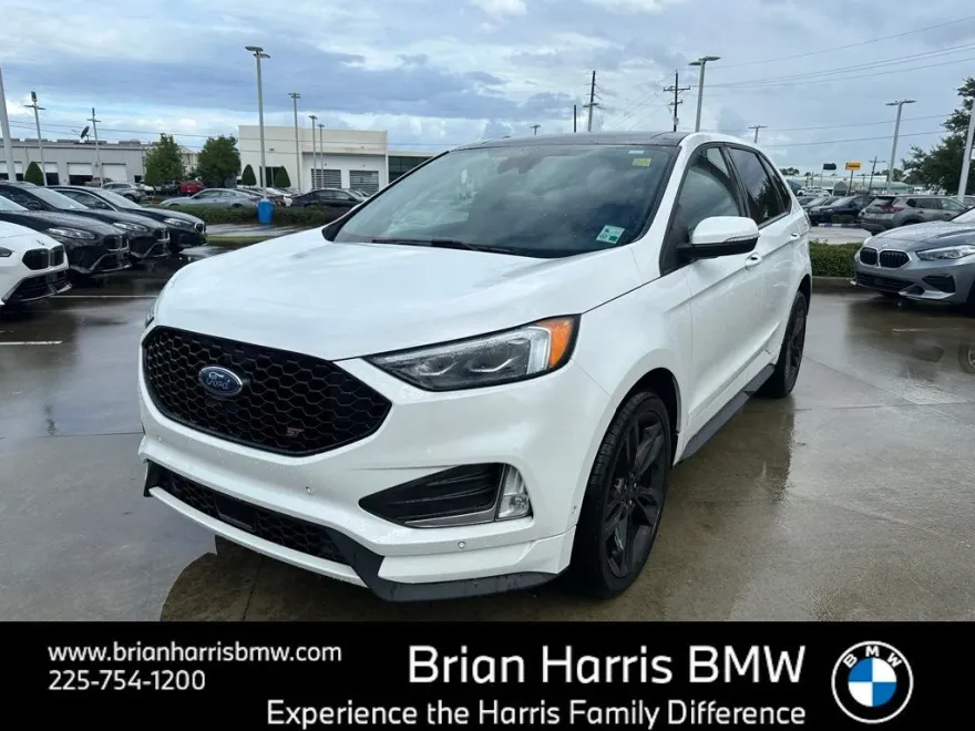 2022 Ford Edge ST photo 1