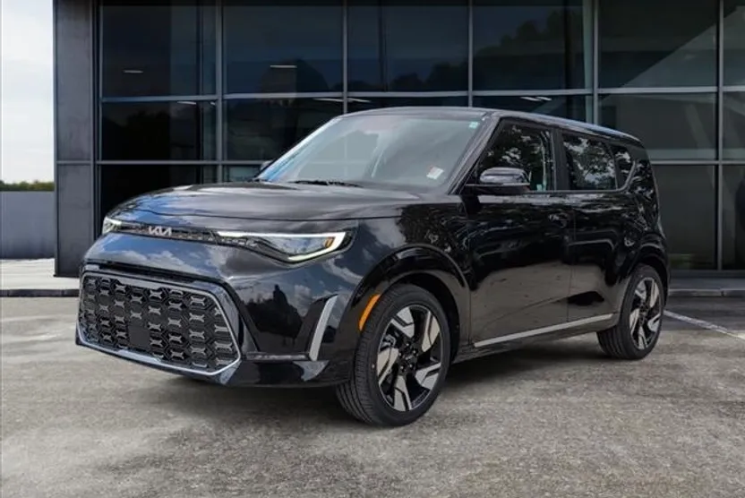 2025 Kia Soul GT-Line photo 1