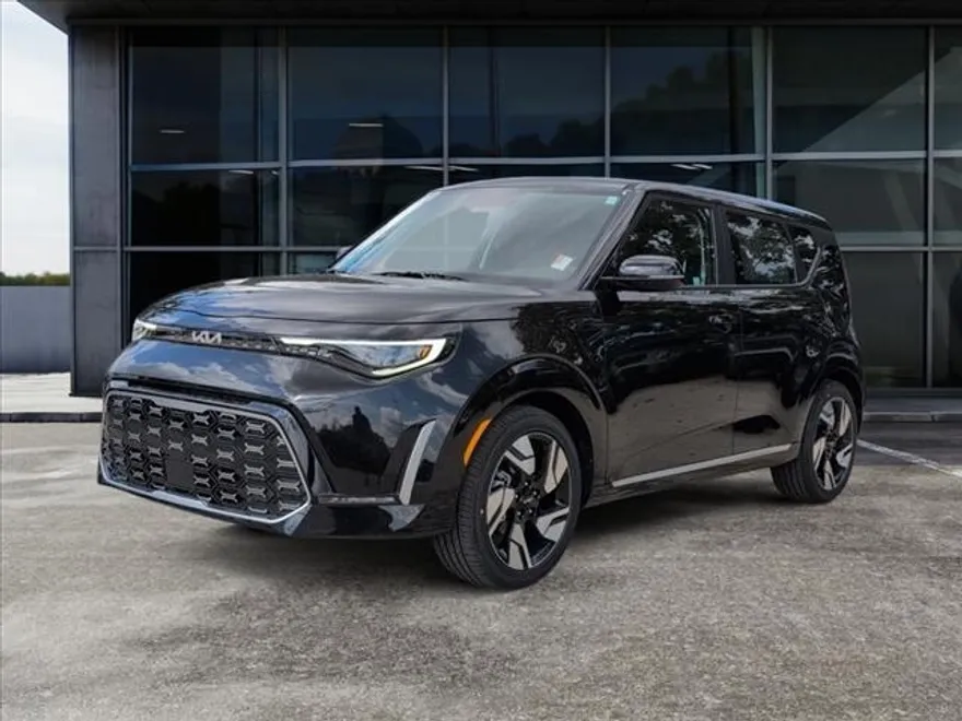 2025 Kia Soul GT-Line photo 1
