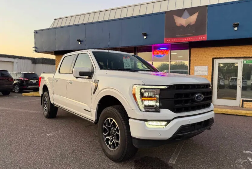 2022 Ford F-150 Lariat photo 1