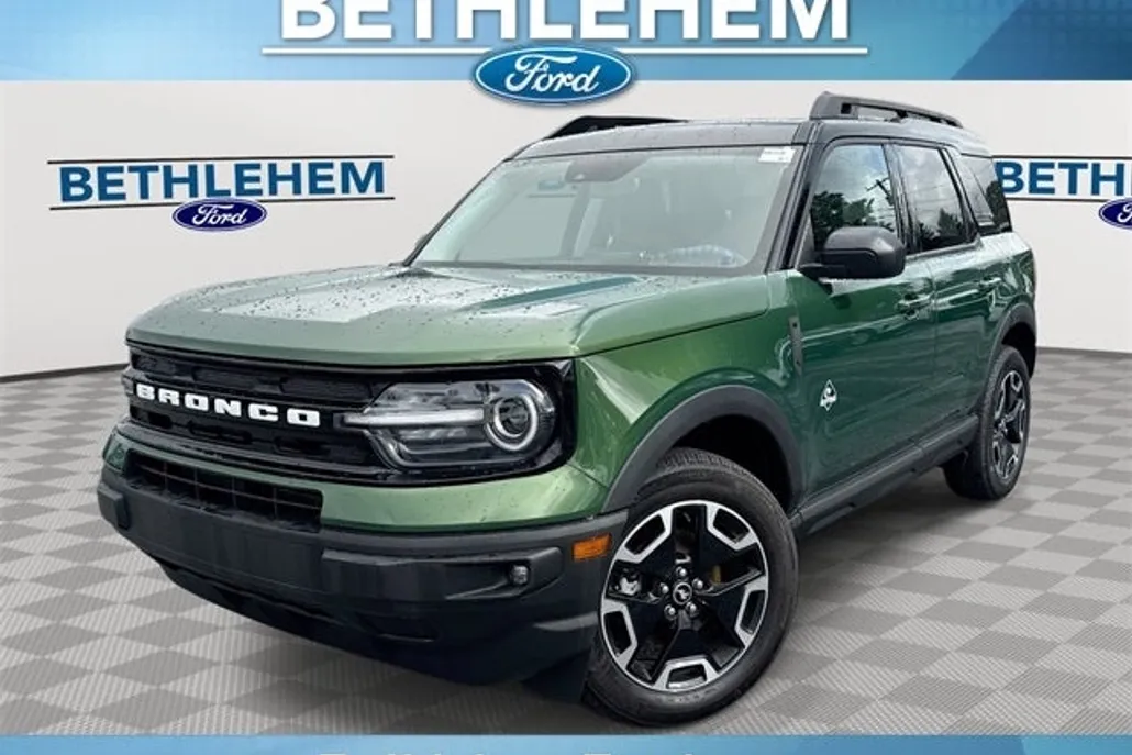 2024 Ford Bronco Sport Outer Banks photo 1