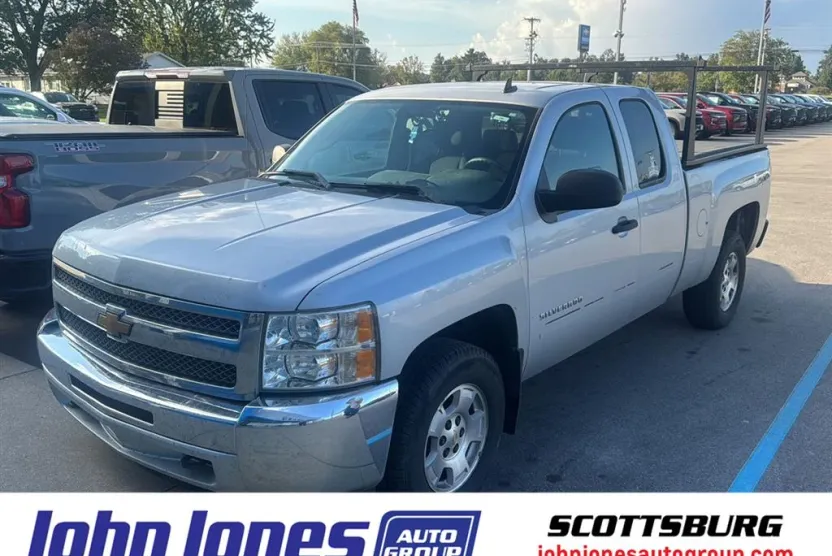 2013 Chevrolet Silverado 1500 LT photo 1