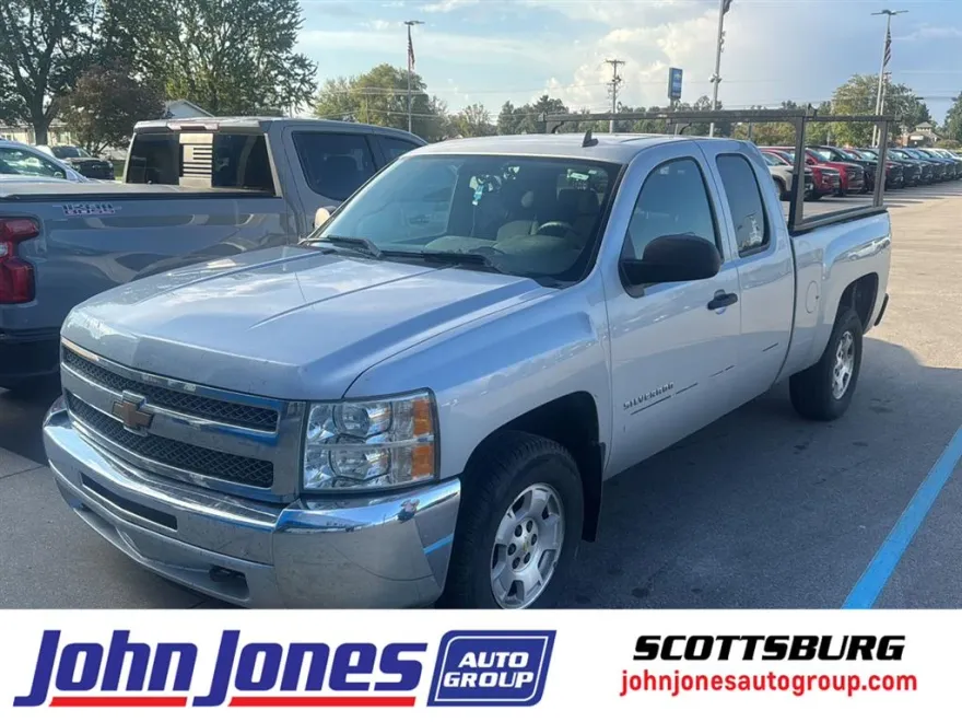 2013 Chevrolet Silverado 1500 LT photo 1