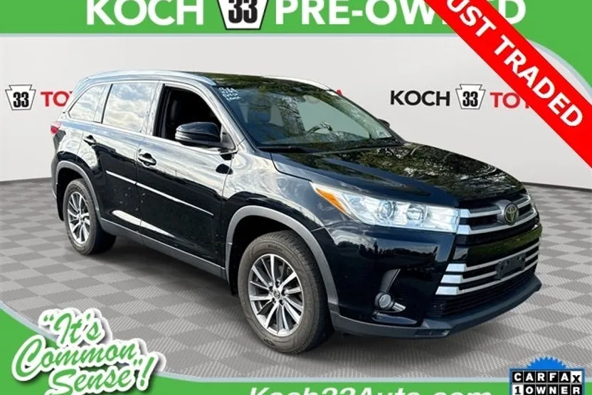 2019 Toyota Highlander XLE photo 1