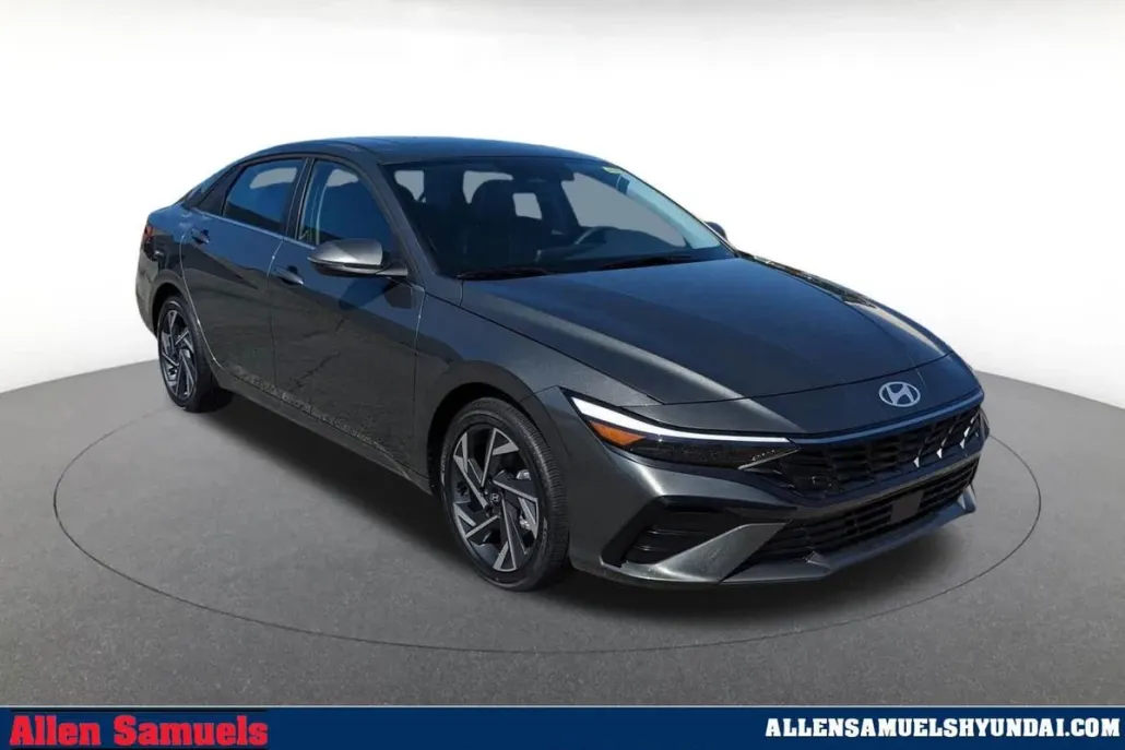 2025 Hyundai Elantra Limited photo 1