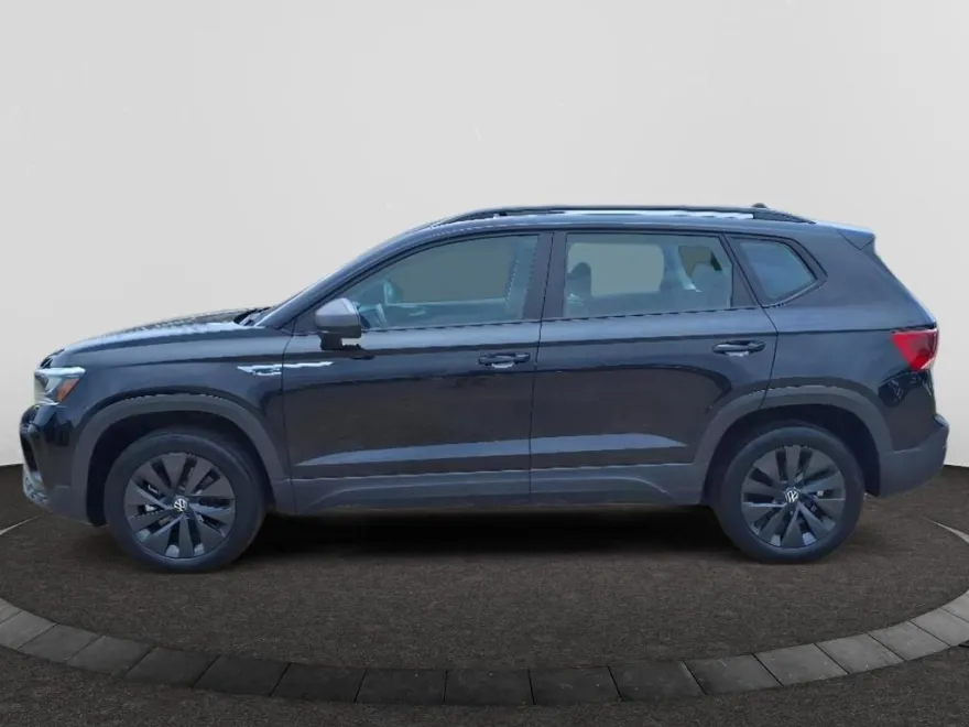 2024 Volkswagen Taos S photo 1