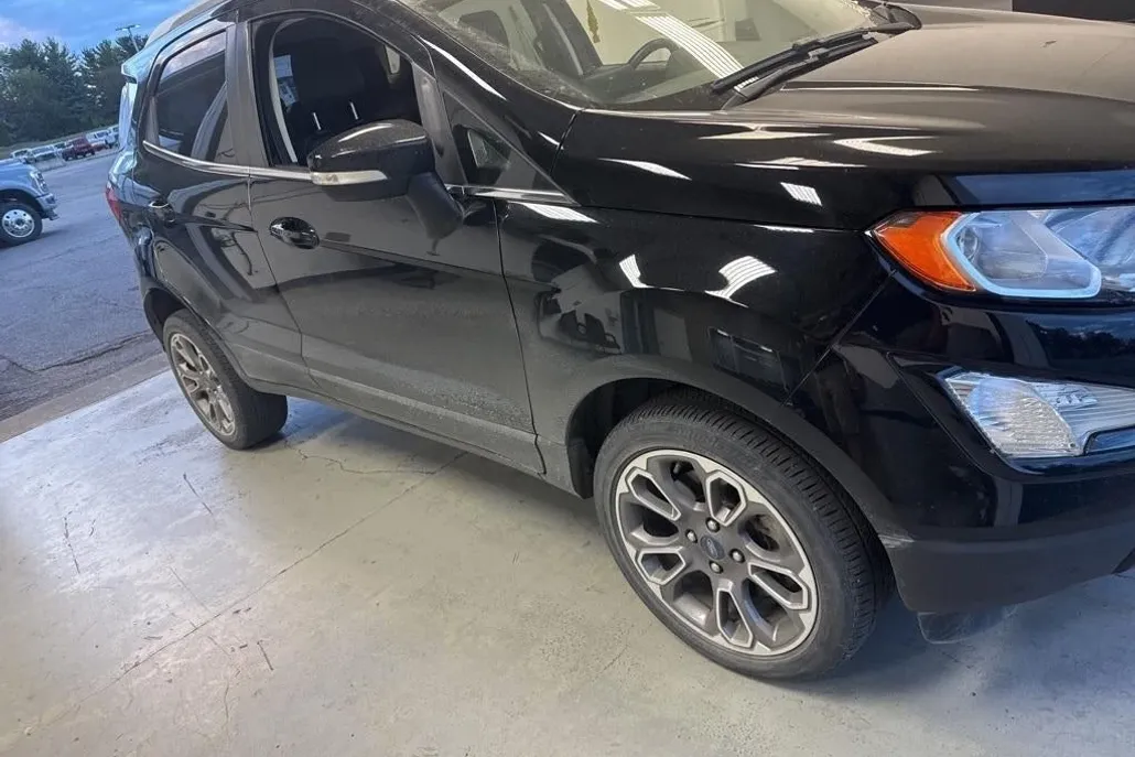 2022 Ford EcoSport Titanium photo 1