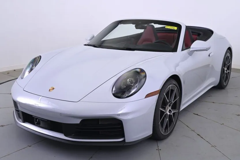 2025 Porsche 911 photo 1