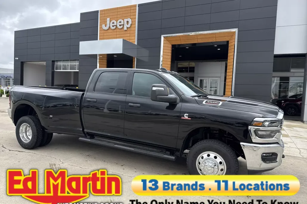 2025 Ram 3500 Tradesman photo 1