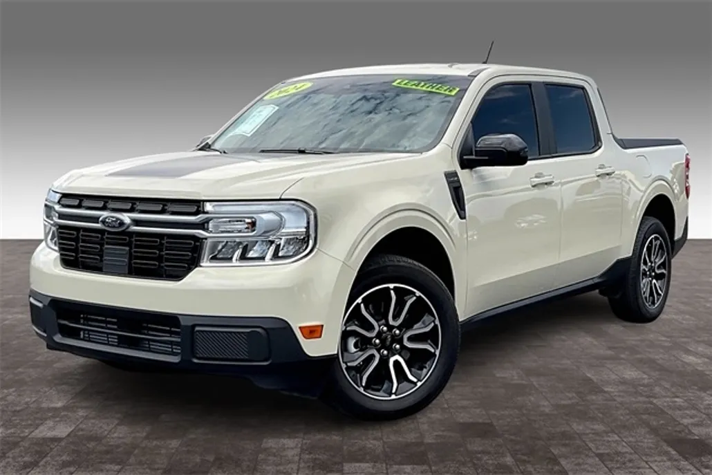 2024 Ford Maverick Lariat photo 1