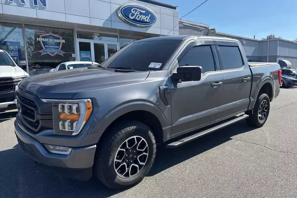 2022 Ford F-150 XLT photo 1