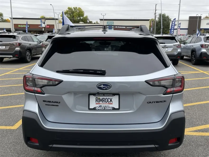 2024 Subaru Outback Onyx Edition photo 1