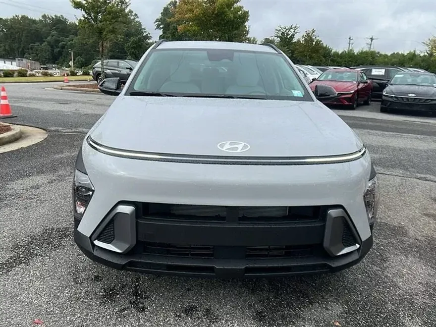 2026 Hyundai Kona SEL photo 1