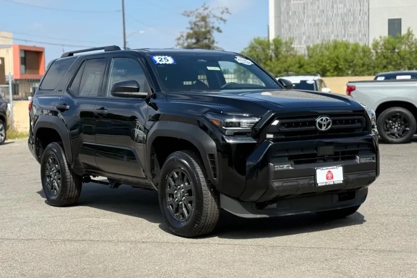 2025 Toyota 4Runner SR5 photo 1