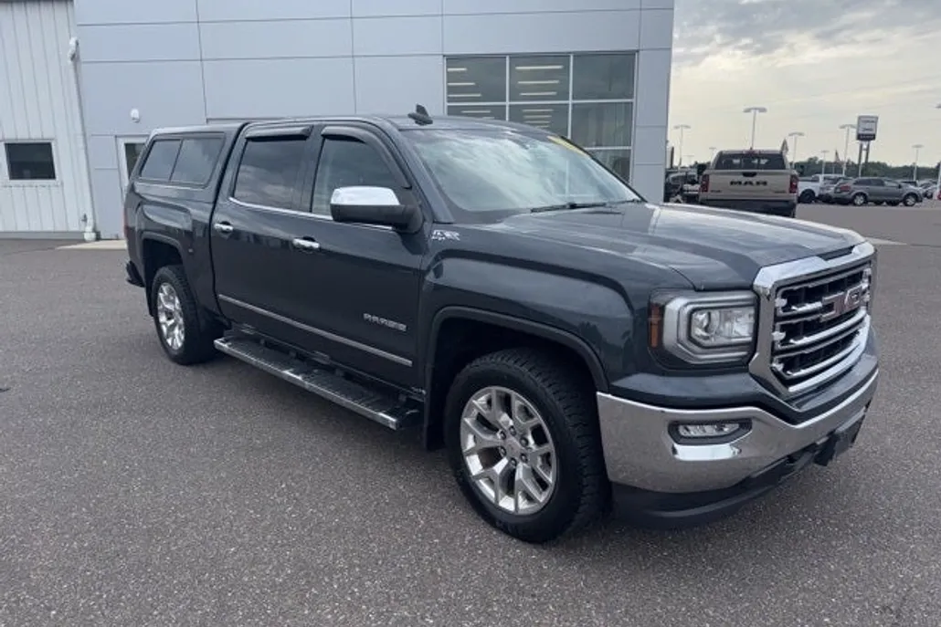 2017 Gmc Sierra 1500 SLT photo 1