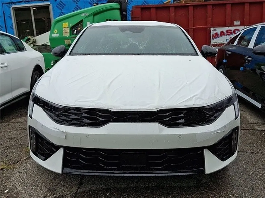 2026 Kia K5 GT-Line photo 1