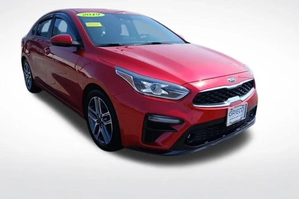 2019 Kia Forte S photo 1