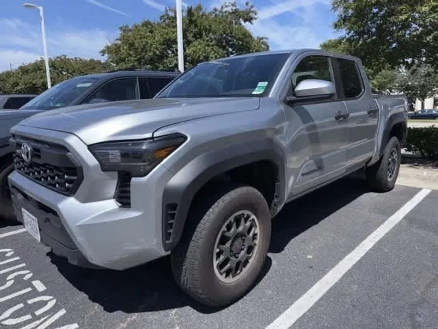 2024 Toyota Tacoma TRD photo 1