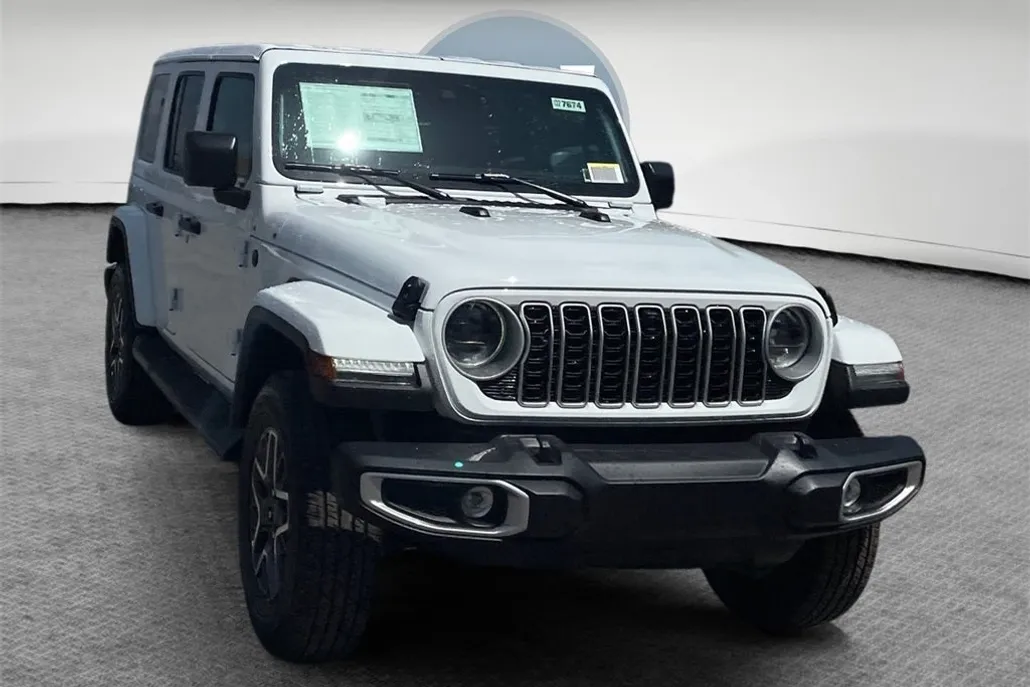2025 Jeep Wrangler Sahara photo 1