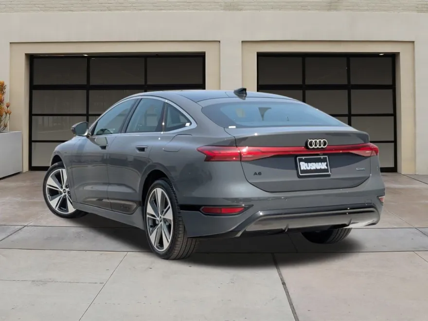 2025 Audi A6 Quattro Premium Plus photo 1