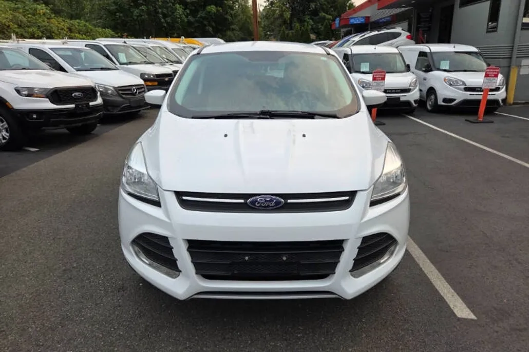 2016 Ford Escape SE photo 1