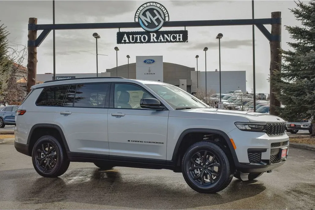 2025 Jeep Grand Cherokee Altitude X photo 1