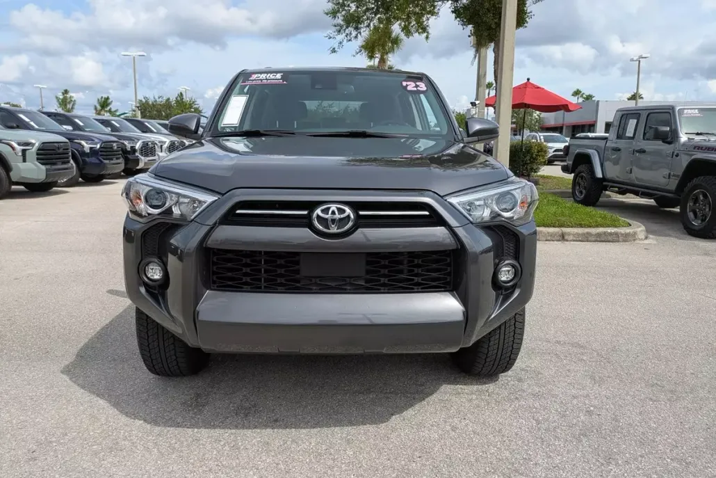 2023 Toyota 4Runner SR5 photo 1