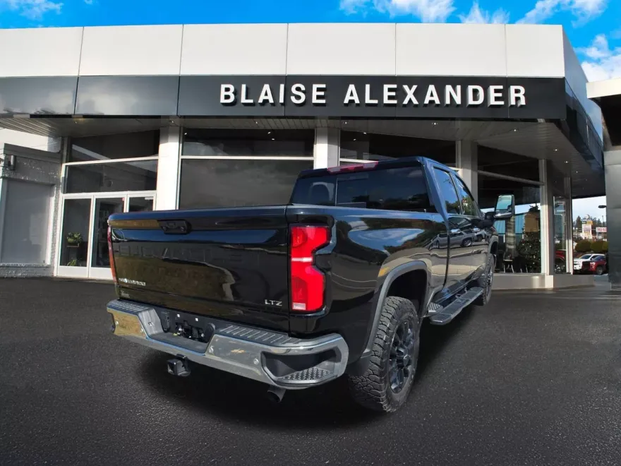 2025 Chevrolet Silverado 2500HD LTZ photo 1