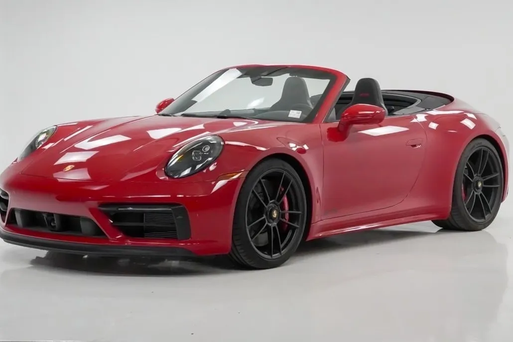 2022 Porsche 911 Cabriolet GTS photo 1