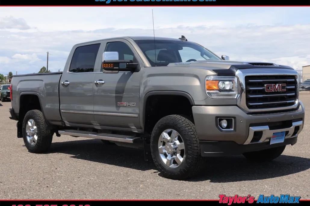 2017 Gmc Sierra SLT photo 1