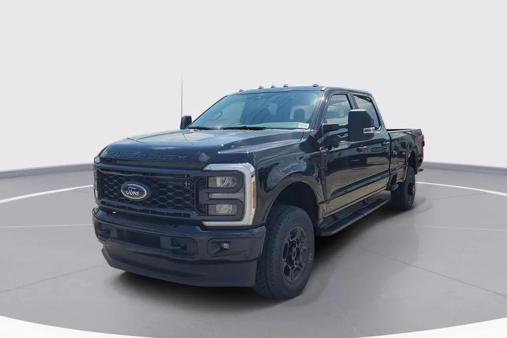 2026 Ford F-350 XL photo 1