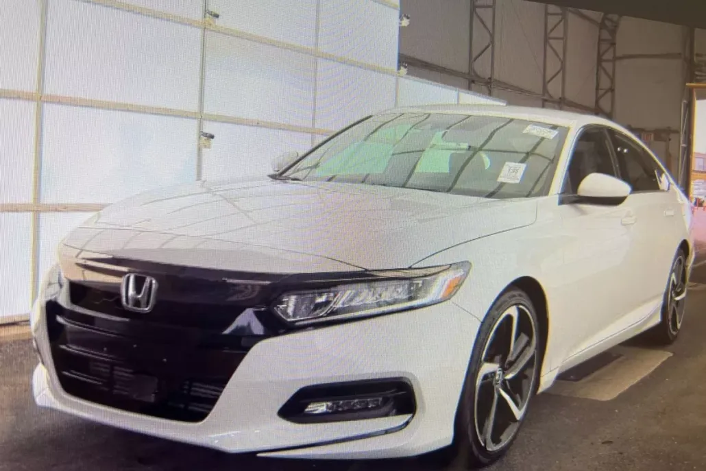 2019 Honda Accord Sport photo 1