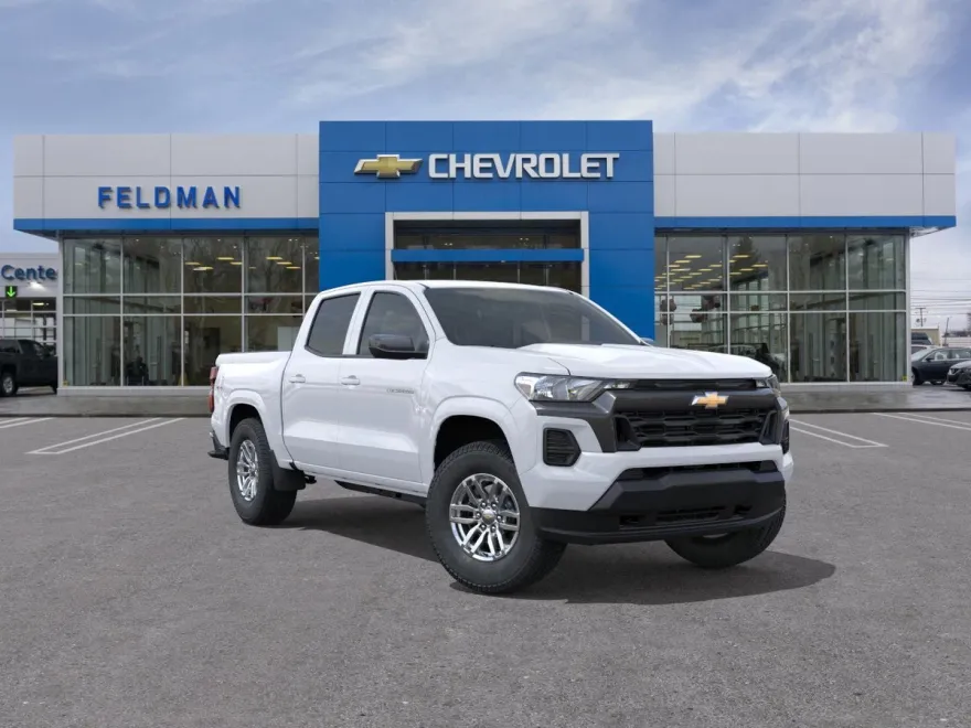 2025 Chevrolet Colorado Work Truck LT photo 1