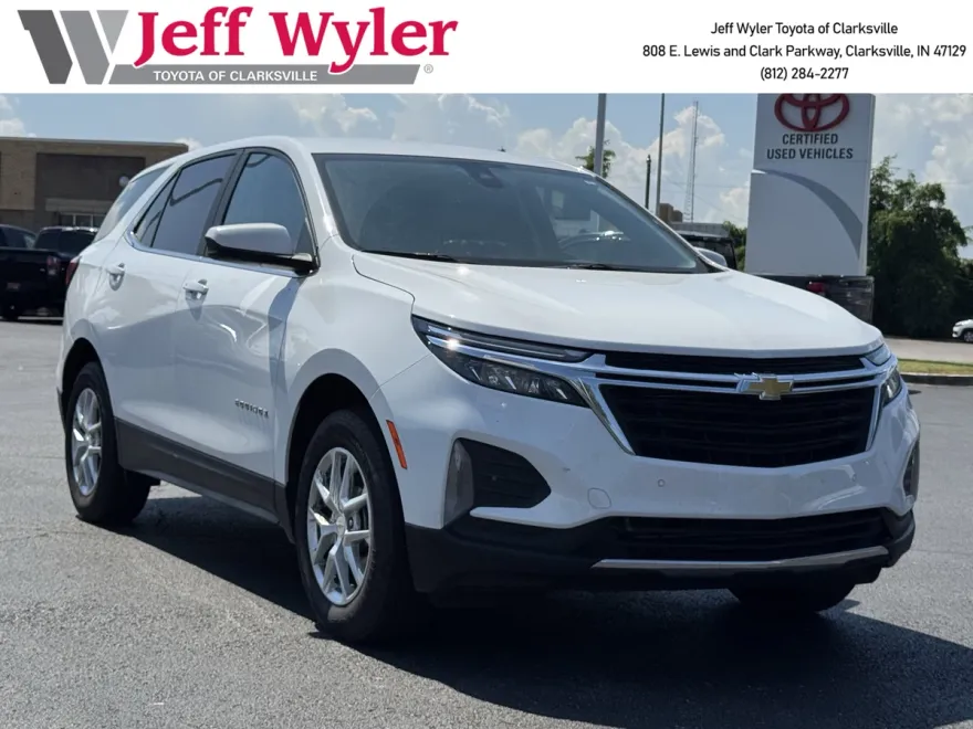 2023 Chevrolet Equinox LT photo 1